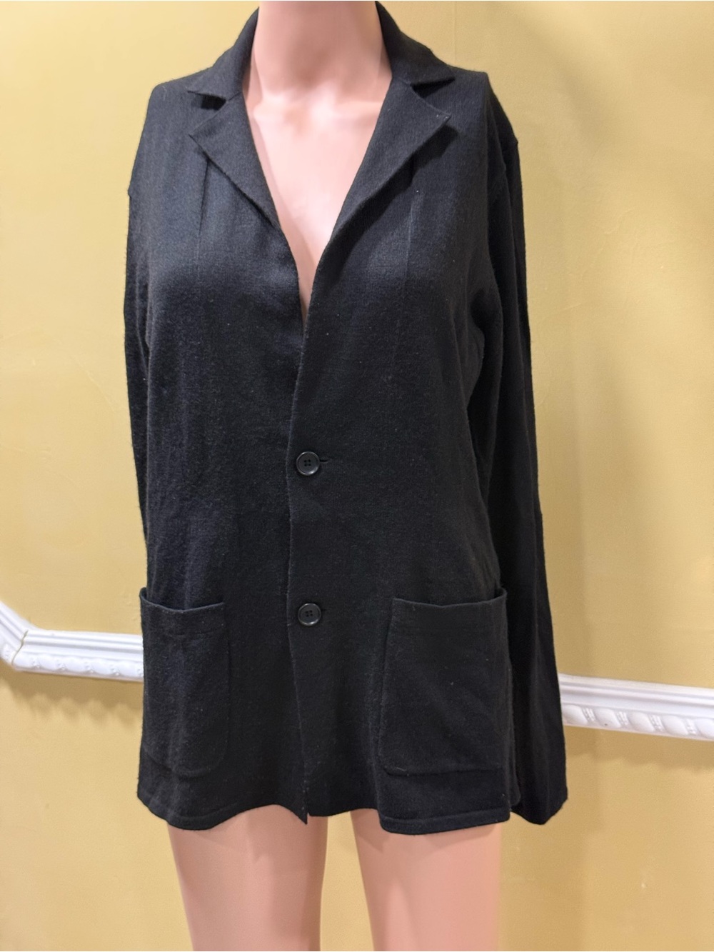 Uniqlo Black Women's Two-Button Sweater with Patch Pockets